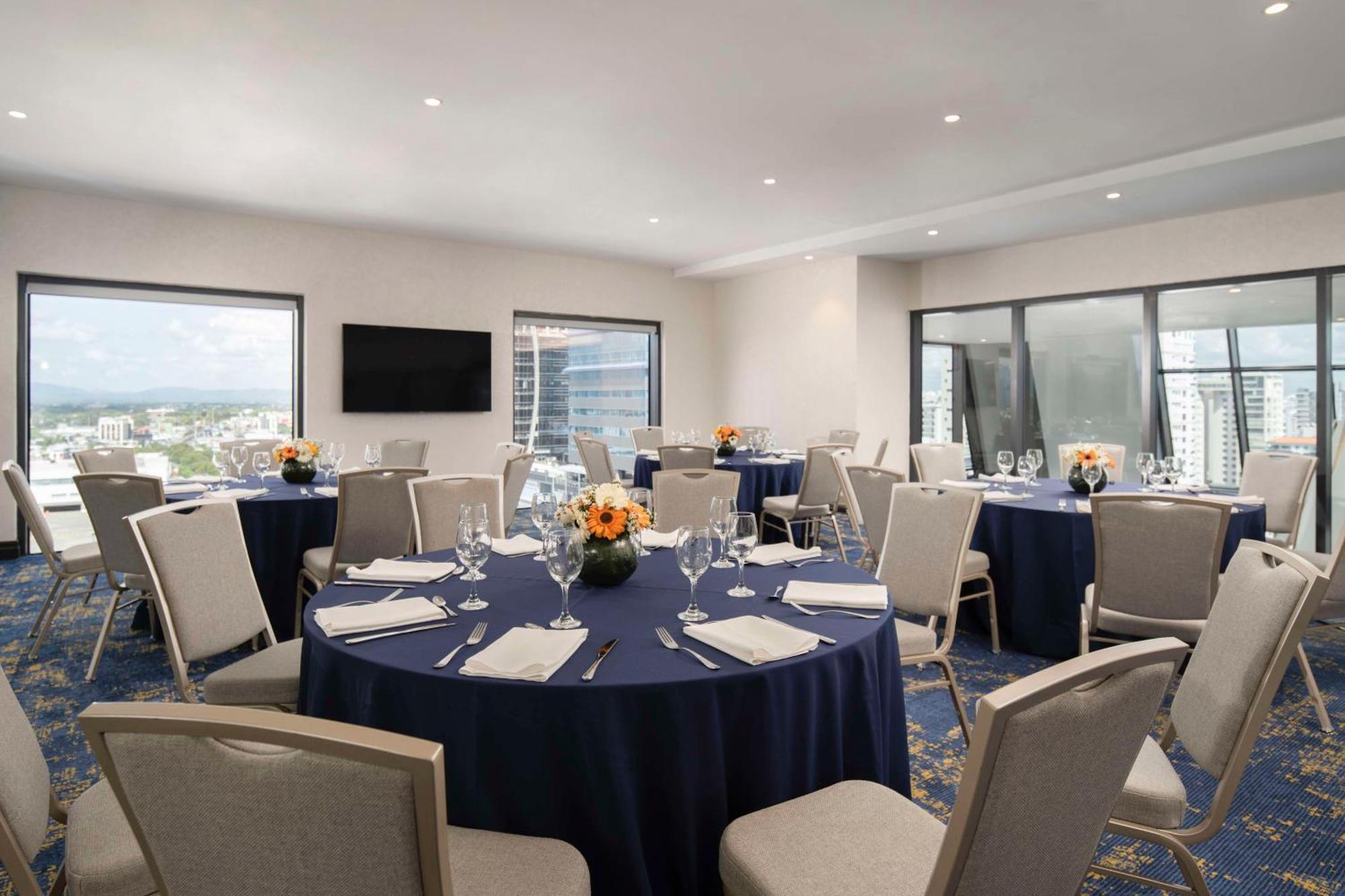 Homewood Suites By Hilton Santo Domingo Buitenkant foto