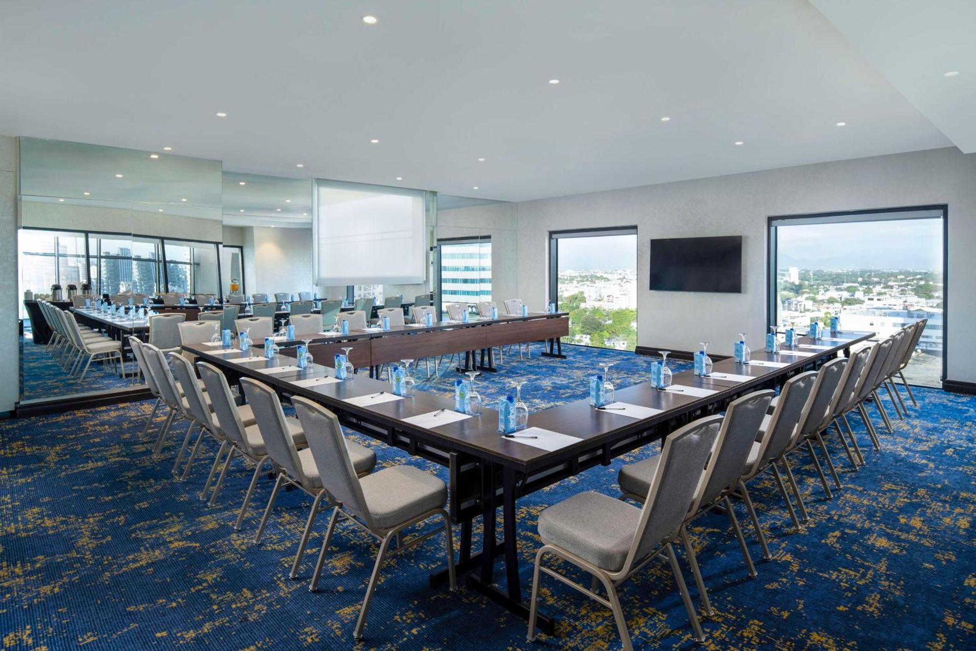 Homewood Suites By Hilton Santo Domingo Buitenkant foto